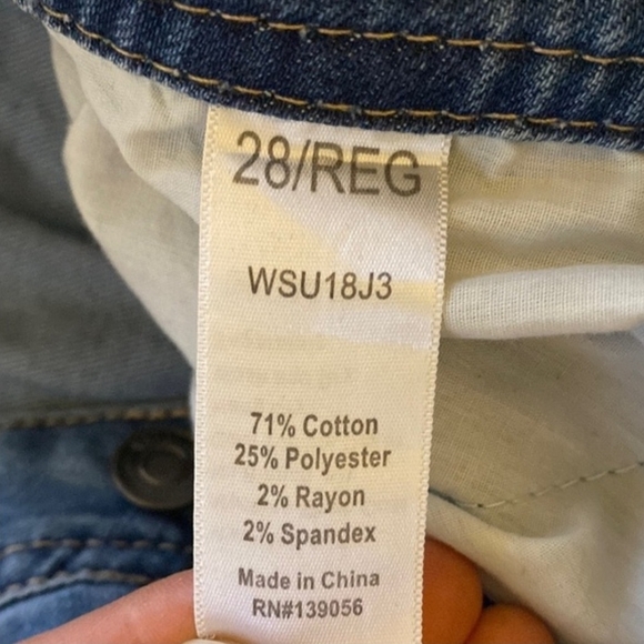 Shyanne Blue Flare Jeans with Pink Floral Embroidery - Picture 4 of 5